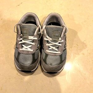 Toddler New Balance 990v5